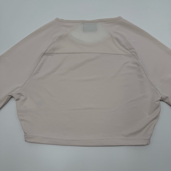 Gymshark Women’s Long Sleeve Crop Top Pale Pink Small Workout Mesh Thumb holes - Picture 2 of 12